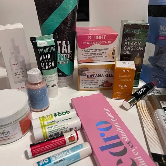 24 piece set! Make up skin care hair personal care items cosmetics bundle lot - Picture 6 of 7